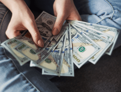 How much money does a publisher make? How much money does a publisher make?