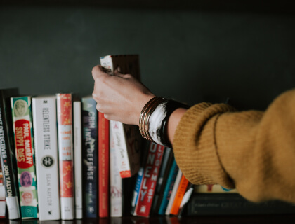 Best Books to Read before Starting a T-shirt Business Best Books to Read before Starting a T-shirt Business
